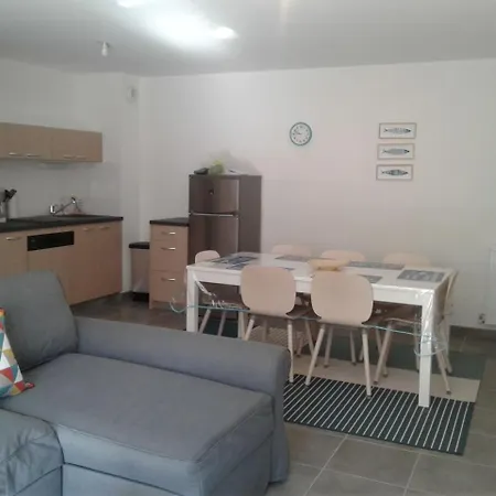 Apartment Proche Port De Plaisance D'arcachon - 2 Chambres *